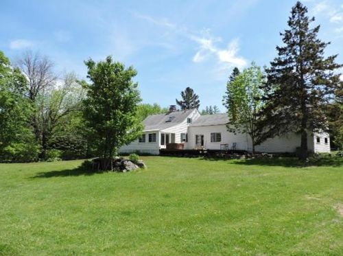 239 Thorndike Rd, Weare, NH 03281-4530