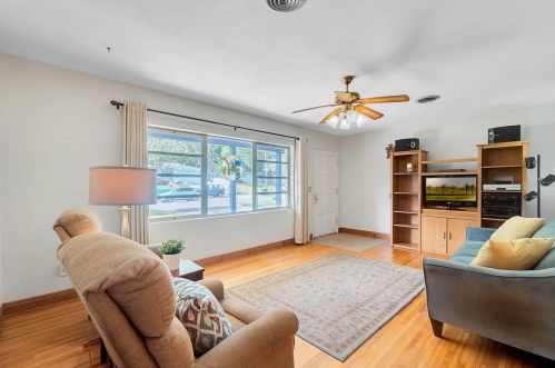 6805 Ambassador Dr, Orlando, FL 32818-4024