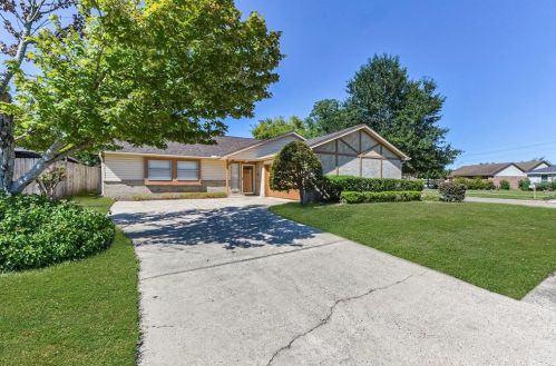 7319 Foxway Ln, Humble, TX 77338-1626