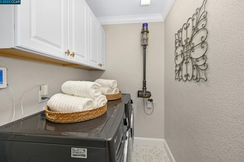 5613 Mount Hood Ct, Pacheco CA  94553-5837 exterior