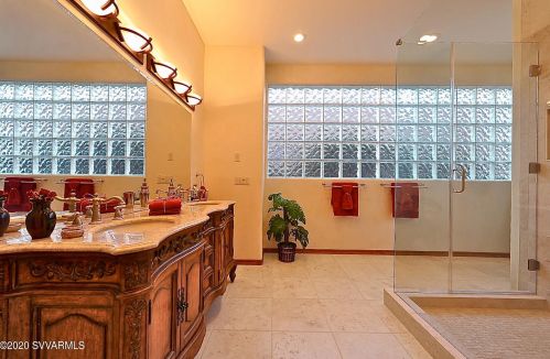 240 Crystal Sky Dr, Sedona AZ 86351-7450 exterior