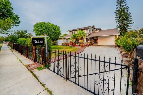 6656 Granger Ave, Bell, CA 90201-1819