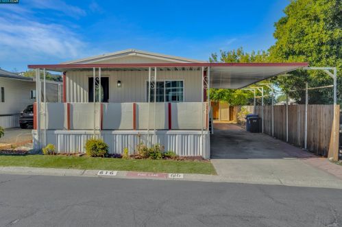 616 Bounty Dr, West Pittsburg CA  94565-2962 exterior