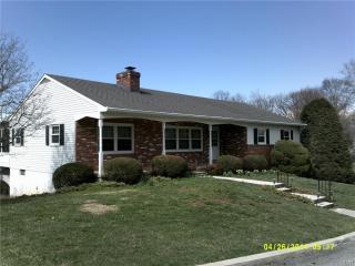 725 Frank Dr, Emmaus, PA 18049-1615