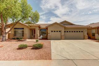 305 Del Rio St, Gilbert, AZ 85233-8920
