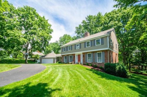 1591 Tiffany Dr, Pittsburgh, PA 15241-3260