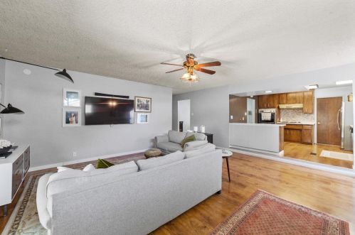 1012 Cottonwood St, Woodland CA  95695-4317 exterior