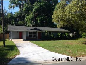 5206 113th St, Belleview, FL 34420-3945
