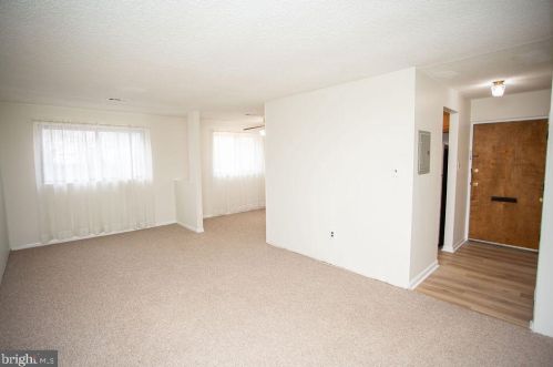 316 White Horse Pike, Camden, NJ 08106-1309