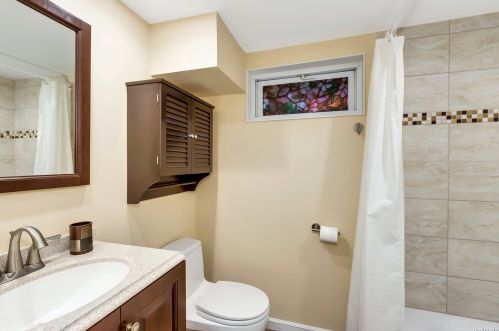 4 Magenta Ln, Elwood NY  11731-5116 exterior