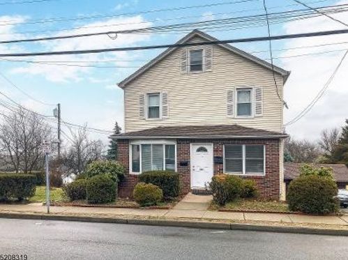 127 Lower Notch Rd, West Paterson, NJ 07424-1801