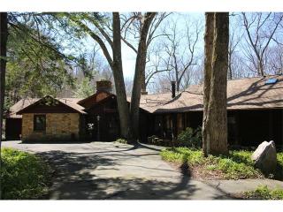 200 River Rd, New Haven, CT 06518-1411