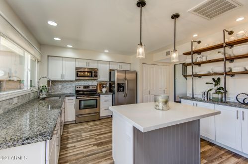 5069 Granite Reef Rd, Scottsdale, AZ 85250-7449
