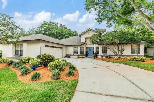 16808 Woburn Ln, Lutz, FL 33549-6838