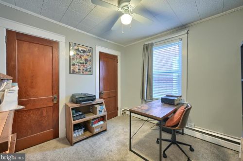 605 Pearl St, Lancaster PA  17603-5009 exterior