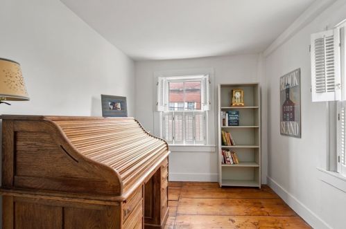 52 Church St, Dedham MA  02026-4340 exterior