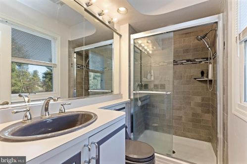 118 Ann Dr, Southampton PA 18954-1639 exterior