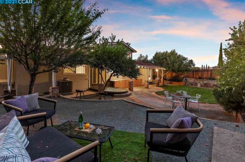 4346 Grammercy Ln, Concord CA  94521-4207 exterior