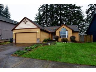 37274 Rachael Dr, Sandy, OR 97055-6397