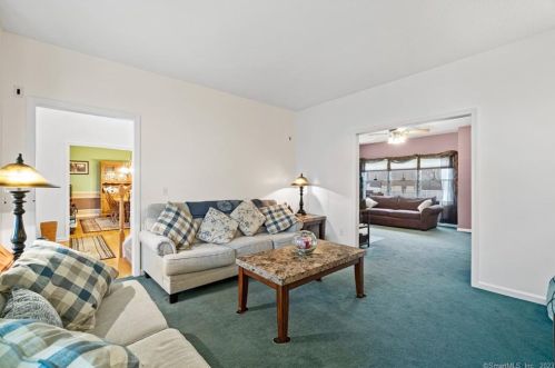 3 Killen Rd, Wallingford CT  06492-2697 exterior