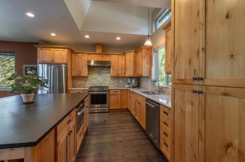 11639 Rocky Ln, Truckee CA  96161-4933 exterior