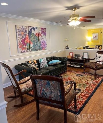 102 Somerset Ct, Princeton NJ  08540-9472 exterior