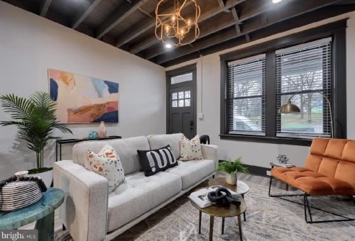 811 Orange St, Lancaster, PA 17602-3119