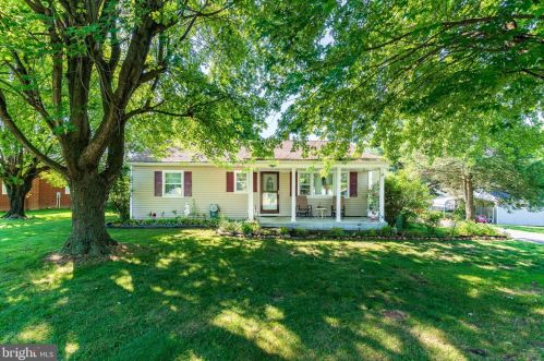 112 Windsor Knit Rd, Edinburg, VA 22824-9650