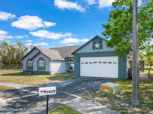 1626 Fife Ct, Titusville, FL 32796-4222