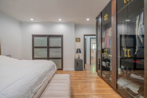 3411 Chevy Chase Dr, Glendale CA  91206-1418 exterior