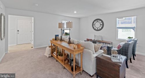 7302 Azalea Dr, Ruther Glen, VA 22546-4801