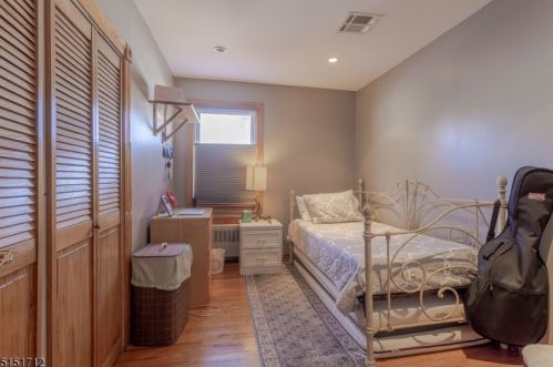 301 West Ln, Clark NJ  07066-1631 exterior