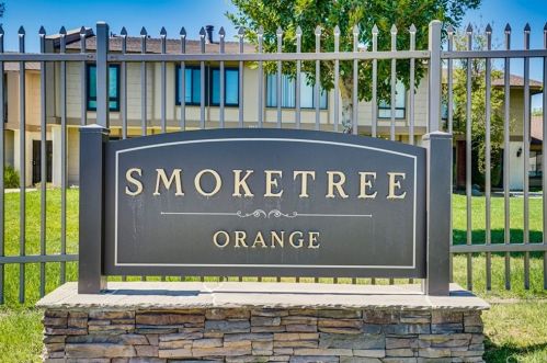 2907 Cottonwood St, Orange CA  92865-1248 exterior