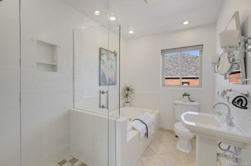 1635 Xavier St, Denver CO  80204-1025 exterior