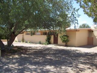 5921 Waverly Pl, Tucson, AZ 85712-4336