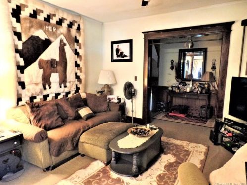 71 Merchant St, Bridgeport CT  06604-2214 exterior