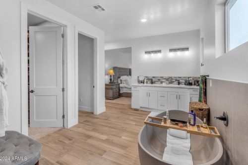 6990 Bell Pl, Chandler, AZ 85249-5000
