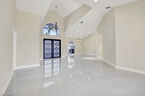 5216 5th Pl, Cape Coral, FL 33914-6504