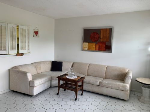 89 Berkshire D, West Palm Beach, FL 33417-2170