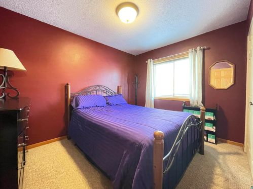 3956 Old Midway Rd, Duluth MN  55810-9747 exterior