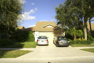 155 Sand Pine Dr, Jupiter, FL 33477-9677