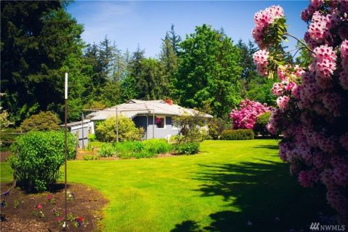786 Birch Bay Lynden Rd, Lynden, WA 98264-9487