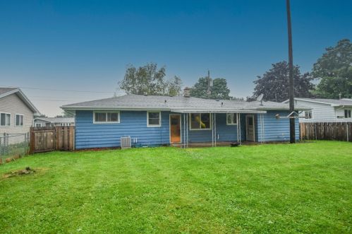 1511 Sandy Ln, Watertown WI  53098-1610 exterior