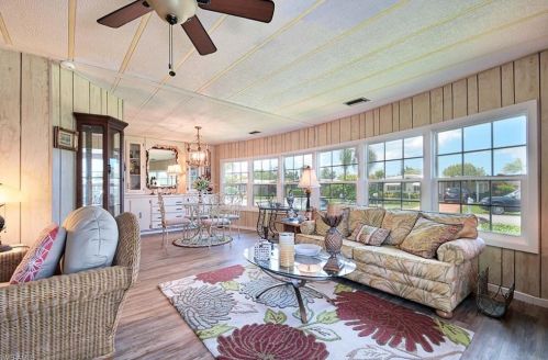 38 Le Mans Dr, Naples FL 34112-9126 exterior