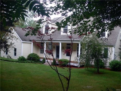 365 Munger Ln, Bethlehem, CT 06751-1106