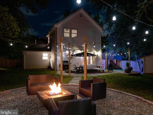 7003 Hickory Hill Rd, Falls Church VA  22042-3903 exterior