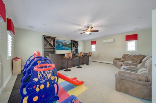 1652 Sephos St, Manteca CA  95337 exterior