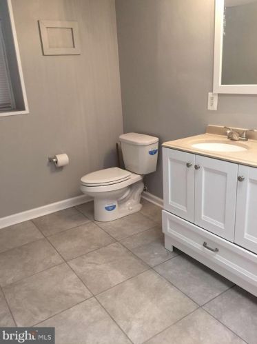 412 Maple Ave, Camden NJ  08106-2055 exterior