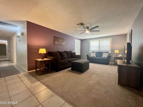 6206 Zoe Ella Way, Glendale AZ 85306-2823 exterior