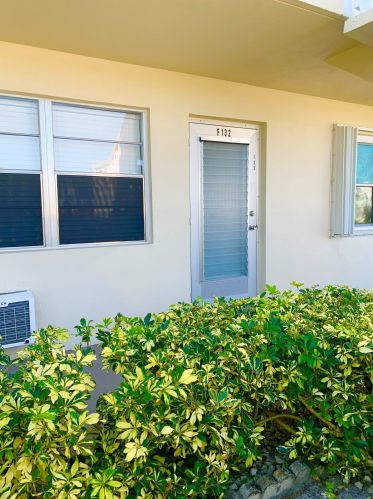 132 Andover F, West Palm Beach, FL 33417-2630